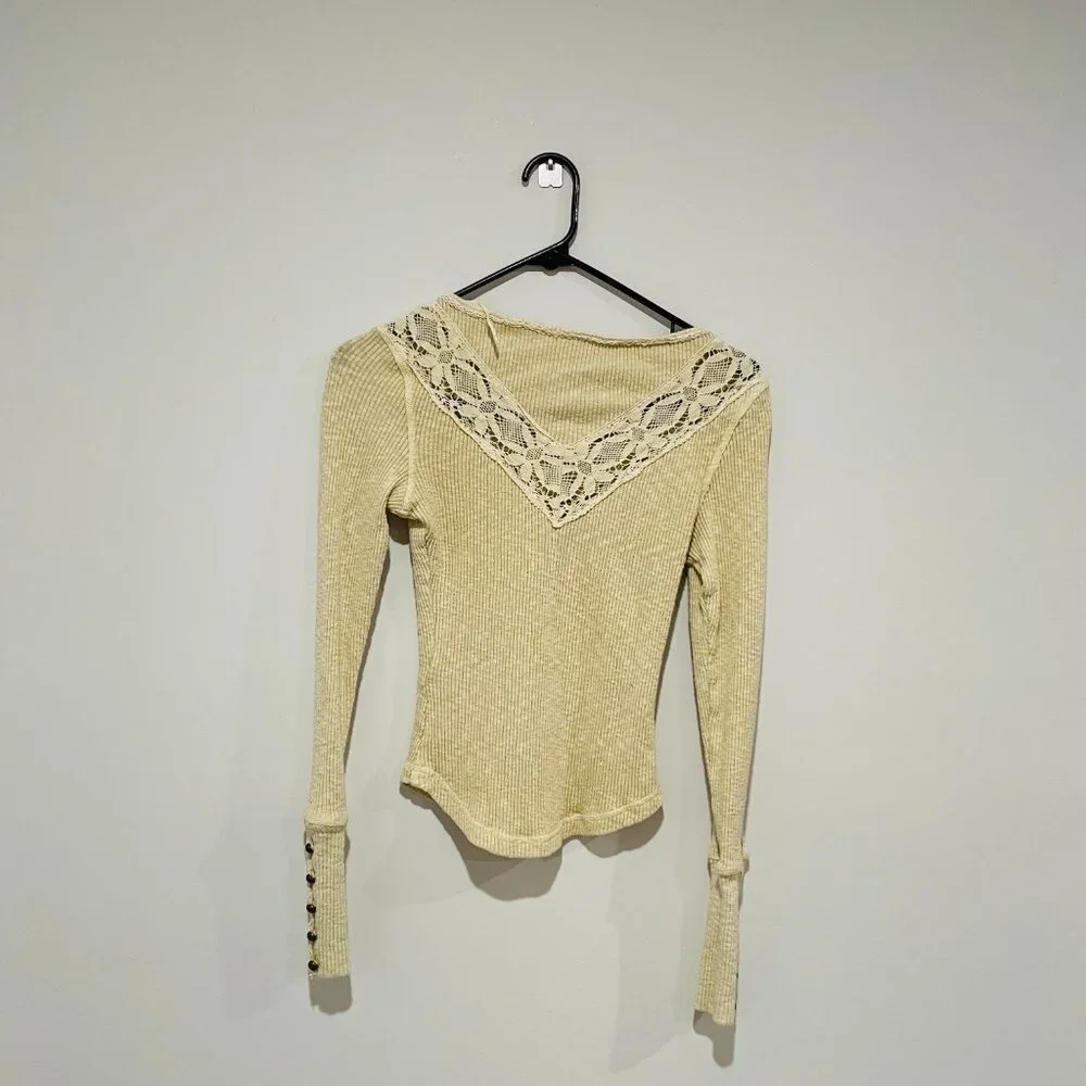 Free People Women's Cream Woman Long Sleeve Top Size XS